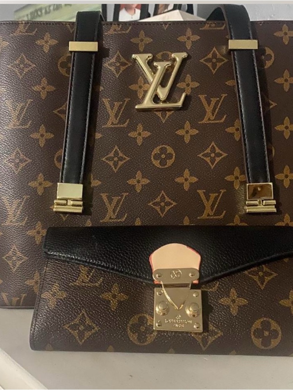 ‼️WOW‼️LV Luxury Monogram Canvas Tote with Black Trim and Gold Accent